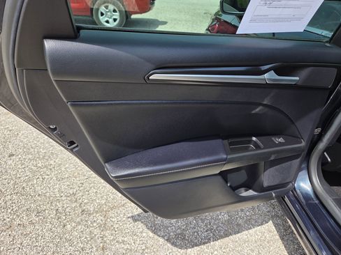 Used 2020 Ford Fusion Titanium FWD image 16