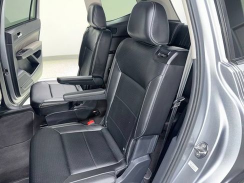 Used 2022 Volkswagen Atlas SE w/ Panoramic Sunroof Package FWD image 26