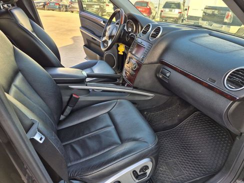 Used 2009 Mercedes-Benz GL 320 BlueTEC 4MATIC image 17