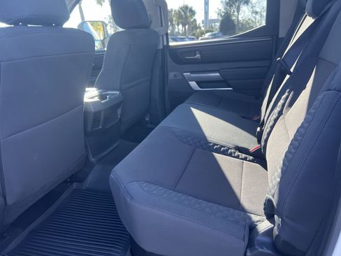 Used 2022 Toyota Tundra SR5 w/ SR5 Convenience Package image 32