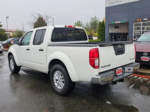 Used 2016 Nissan Frontier SV image 7