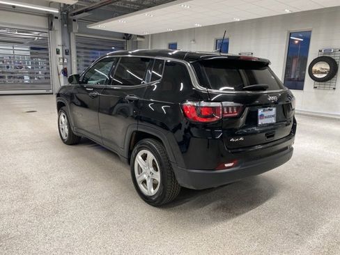 Used 2023 Jeep Compass Sport image 9