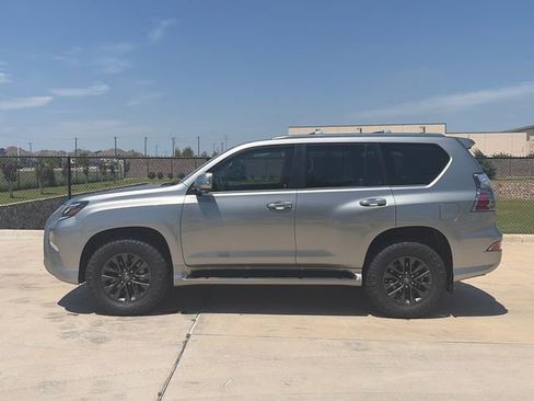 Used 2023 Lexus GX 460 Premium AWD/4WD image 6