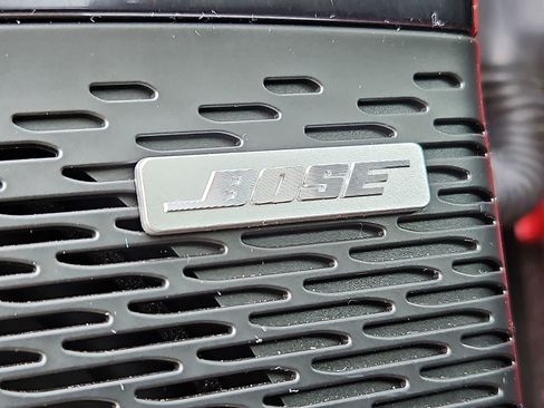 Used 2024 GMC Acadia AT4 AWD/4WD image 30