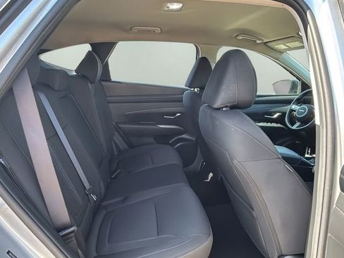 Used 2025 Hyundai Tucson SEL FWD image 12