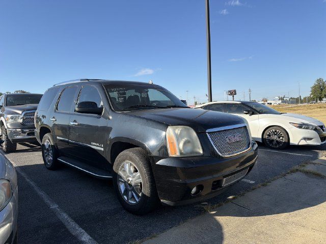 Used 2009 GMC Yukon Denali AWD/4WD image 3