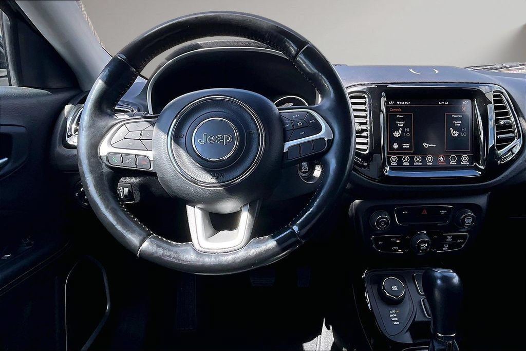 Used 2020 Jeep Compass Limited AWD/4WD image 9