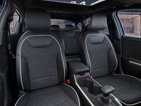 New 2025 Kia K4 GT-Line image 15