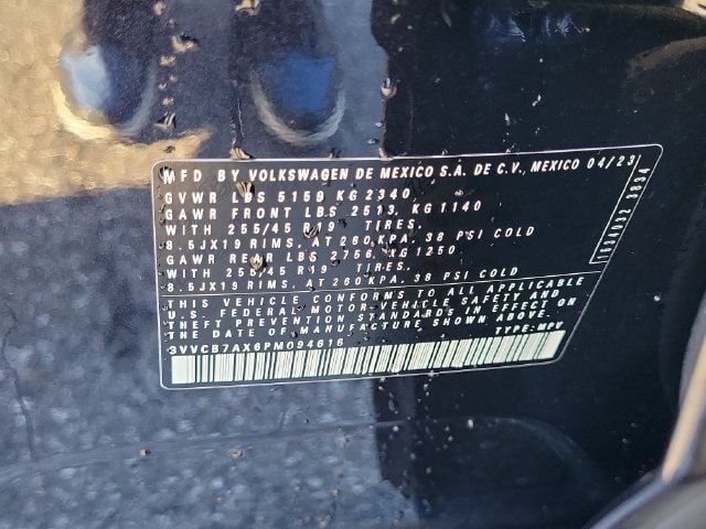 Certified 2023 Volkswagen Tiguan SE R-Line FWD image 31