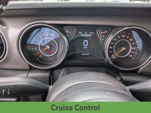 Used 2022 Jeep Gladiator Sport AWD/4WD image 18