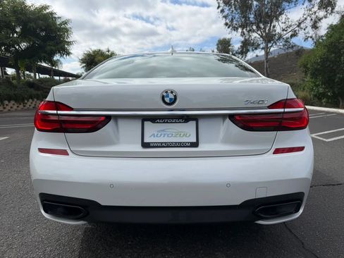 Used 2017 BMW 740i RWD image 4