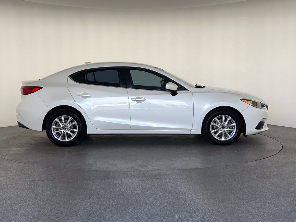 Used 2014 MAZDA MAZDA3 i Touring w/ Technology Package FWD image 2