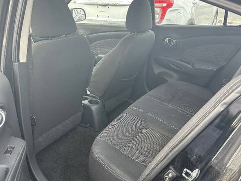 Used 2014 Nissan Versa SV FWD image 5