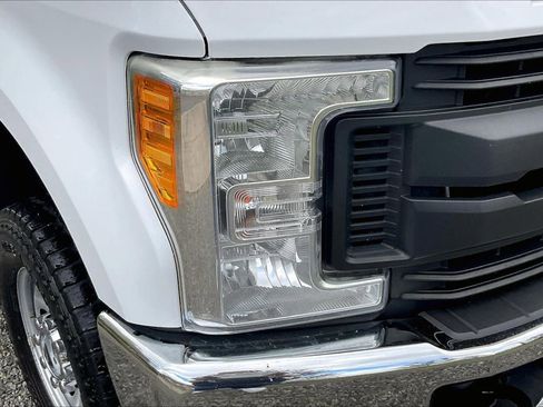 Used 2017 Ford F250 XL w/ Power Equipment Group AWD/4WD image 31