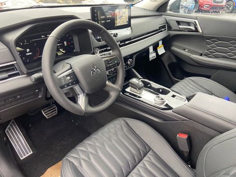 New 2026 Mitsubishi Outlander SEL AWD/4WD image 15