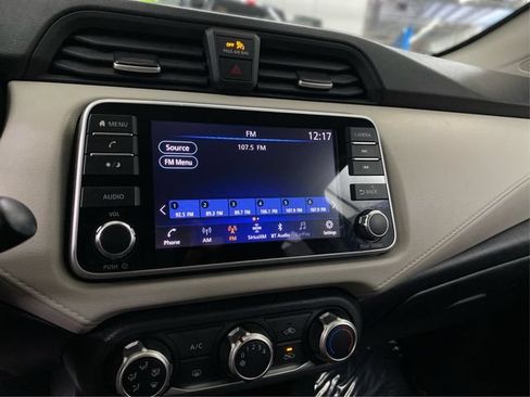 Used 2021 Nissan Versa SV FWD image 27