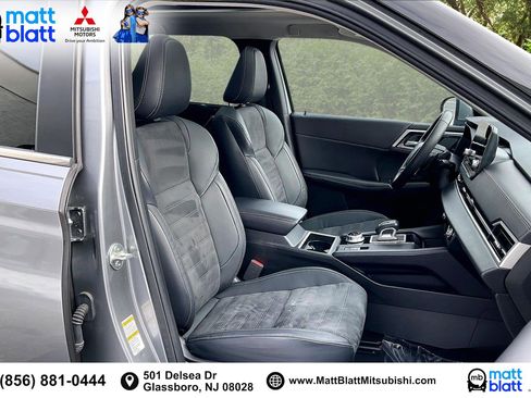 Used 2023 Mitsubishi Outlander SE image 8