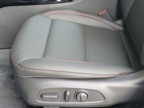 New 2026 Chevrolet Trax RS w/ Driver Confidence Package image 16