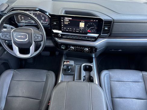 Used 2023 GMC Sierra 1500 SLT w/ SLT Convenience Package AWD/4WD image 14