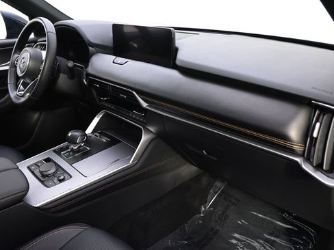 Certified 2024 MAZDA CX-90 Plug-In Hybrid w/ Premium Plus AWD/4WD image 15