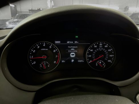 Used 2018 Kia Stinger Premium image 21