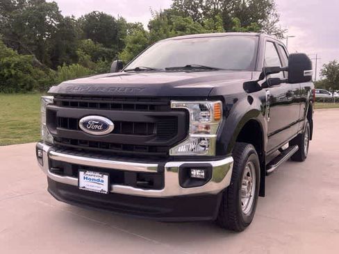 Used 2022 Ford F250 XL w/ Power Equipment Group image 2