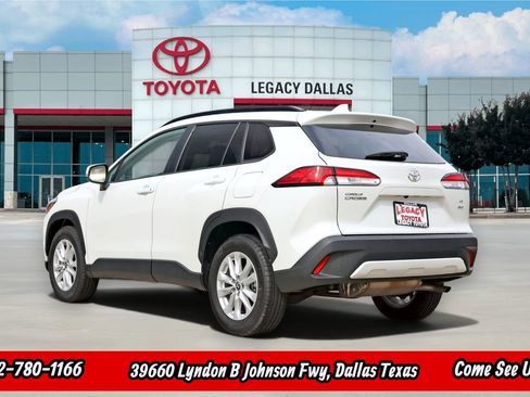 Used 2024 Toyota Corolla Cross LE AWD/4WD image 7