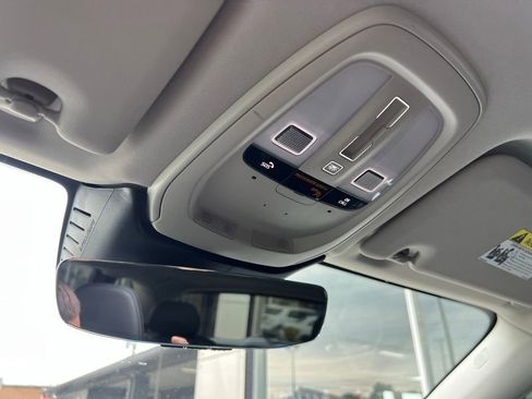 Used 2022 Volvo XC60 T8 Inscription w/ Advanced Package image 45