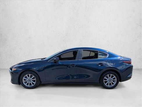 Used 2019 MAZDA MAZDA3 Sedan image 9