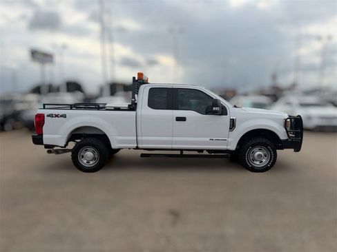 Used 2020 Ford F250 XL w/ Power Equipment Group image 8