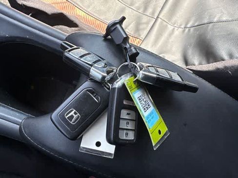 Used 2016 Honda HR-V EX image 27