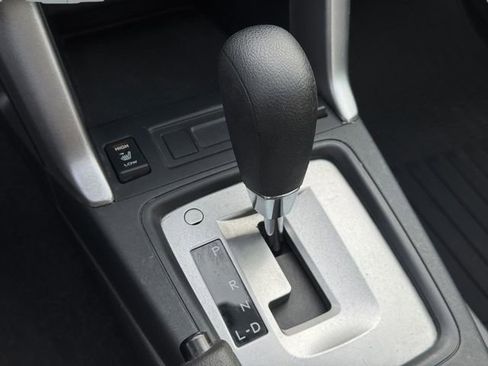 Used 2016 Subaru Forester 2.5i Premium w/ All-Weather Package image 19