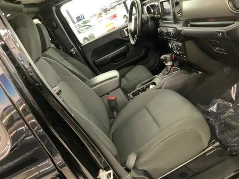 Used 2020 Jeep Gladiator Sport w/ Quick Order Package 24S image 13