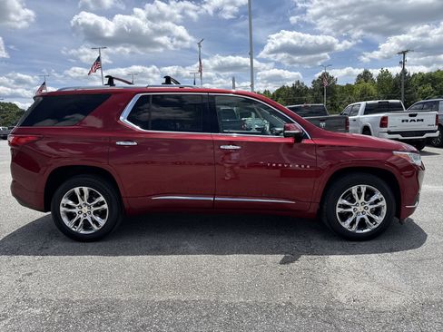 Used 2020 Chevrolet Traverse High Country w/ LPO, Cargo Package AWD/4WD image 5