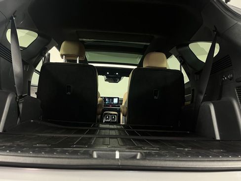 Used 2025 Kia Sorento SX Prestige w/ Olive Brown Leather Package image 31