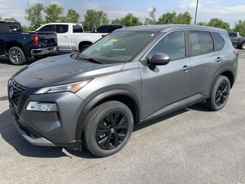 Used 2023 Nissan Rogue SV AWD/4WD image 7