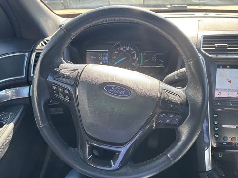 Used 2019 Ford Explorer Sport w/ Equipment Group 401A image 7