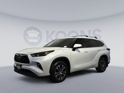 Used 2022 Toyota Highlander XLE