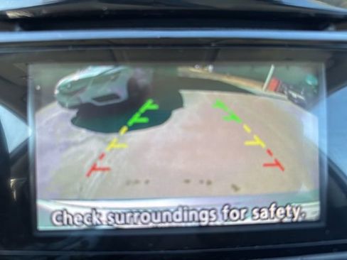 Used 2015 Nissan Rogue SV image 19