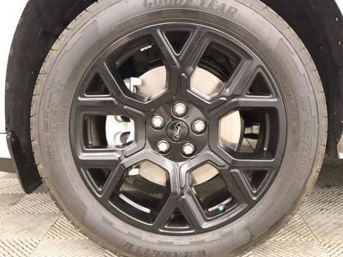 Certified 2025 Ford Maverick Lobo AWD/4WD image 8