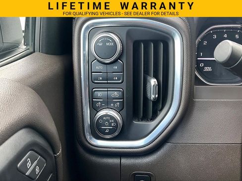 Used 2021 GMC Sierra 1500 SLT w/ SLT Premium Package AWD/4WD image 28