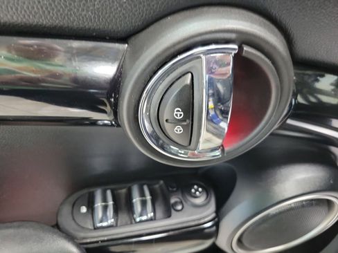 Used 2015 MINI Cooper S FWD image 36