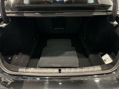 Used 2025 BMW 760i xDrive image 48