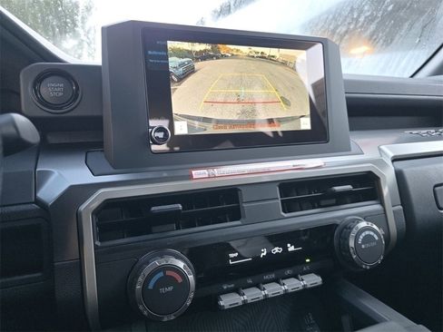 Used 2026 Toyota Tacoma SR5 image 33