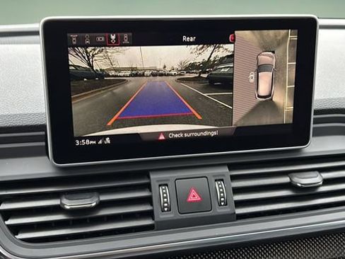 Used 2020 Audi SQ5 Prestige w/ Prestige Package image 27