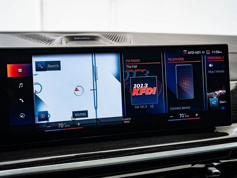 Used 2023 BMW X7 M60i w/ Executive Package image 28