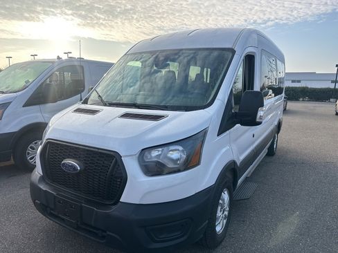 Used 2023 Ford Transit 350 XL image 3