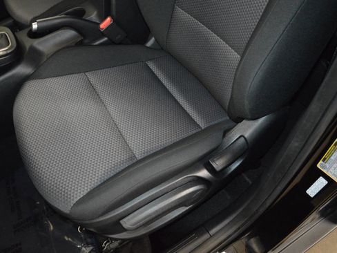 Used 2025 Kia Soul LX image 22