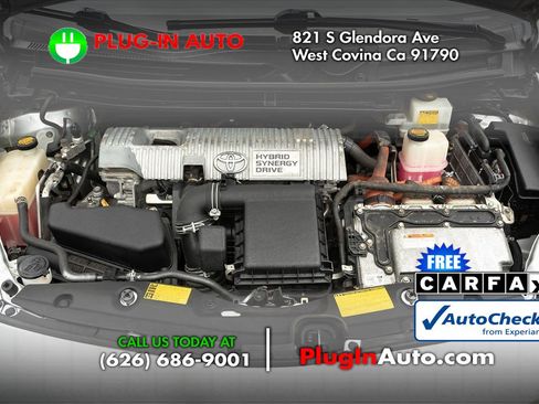 Used 2012 Toyota Prius Three w/ Solar Roof Pkg FWD image 11