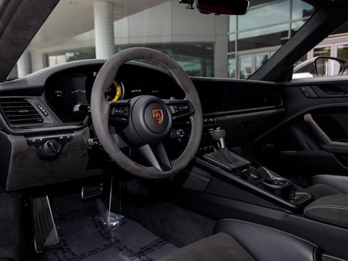 Used 2023 Porsche 911 GT3 RWD image 45